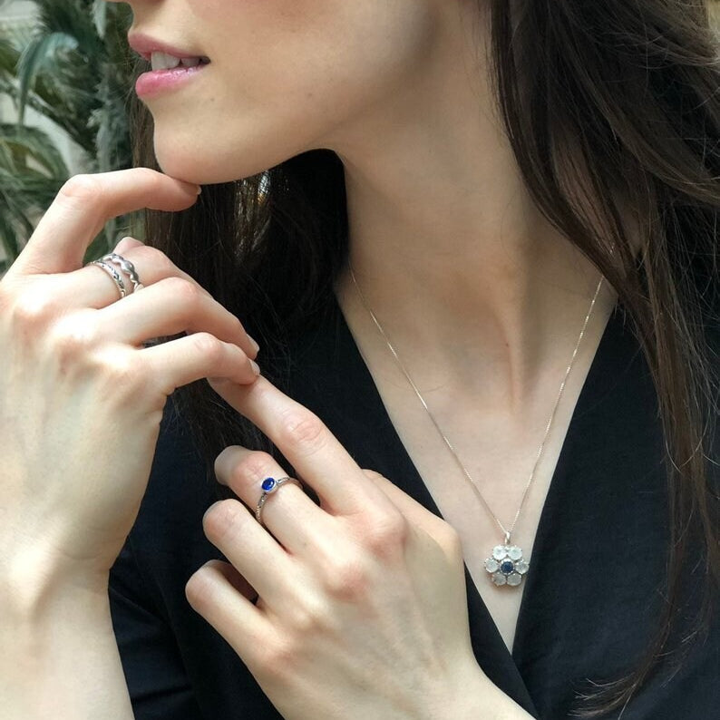 Red Flower Pendant, Garnet Pendant, Red Daisy Pendant, January Birthstone, Red Vintage Pendant, Birthstone Pendant, Solid Silver Pendant