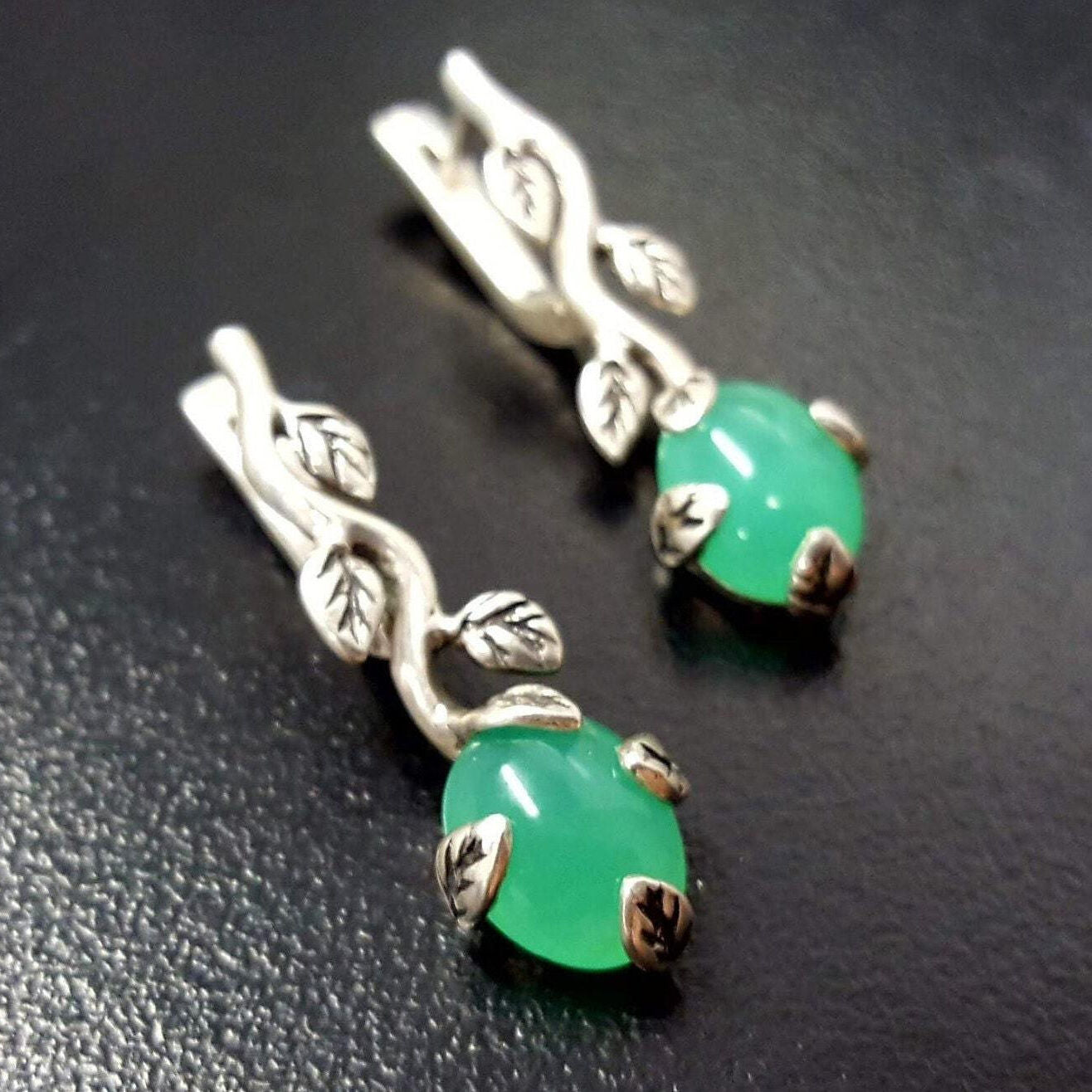 Chrysoprase Earrings, Natural Chrysoprase, May Earrings, Silver Leaf Earrings, Vintage Flower Earrings, May Birthstone, Green Leaf Earrings