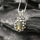 Labradorite Pendant, Natural Labradorite, Green Vintage Pendant, Dainty Pendant, Labradorite Charm, Labradorite Necklace, 925 Silver Pendant