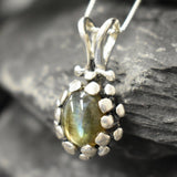 Labradorite Pendant, Natural Labradorite, Green Vintage Pendant, Dainty Pendant, Labradorite Charm, Labradorite Necklace, 925 Silver Pendant