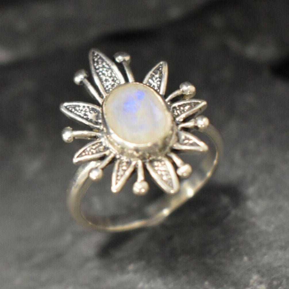 Moonstone Ring, Natural Moonstone, June Birthstone, Flower Ring, Vintage Flower Ring, Rainbow Moonstone, Silver Flower Ring, 925 Silver Ring