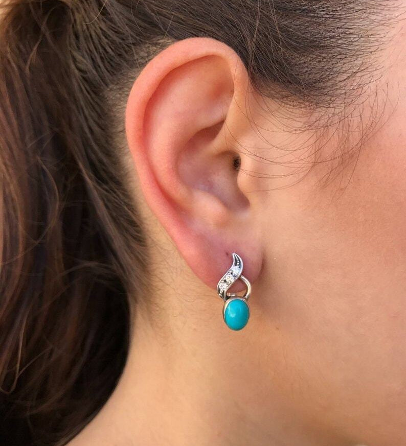 Moonstone Earrings, Natural Moonstone, Vintage Earrings, June Birthstone, Dainty Earrings, Flashy Earrings, Vintage Studs, Silver Earrings