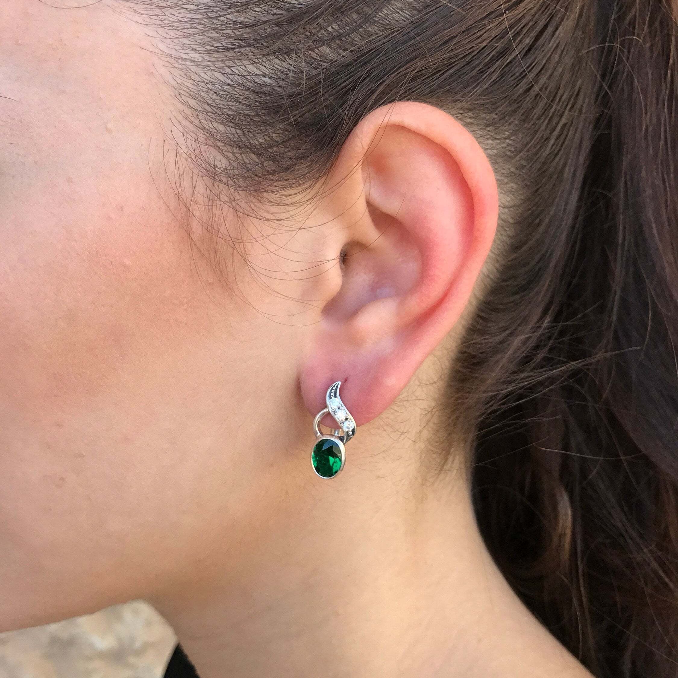 Moonstone Earrings, Natural Moonstone, Vintage Earrings, June Birthstone, Dainty Earrings, Flashy Earrings, Vintage Studs, Silver Earrings(1)