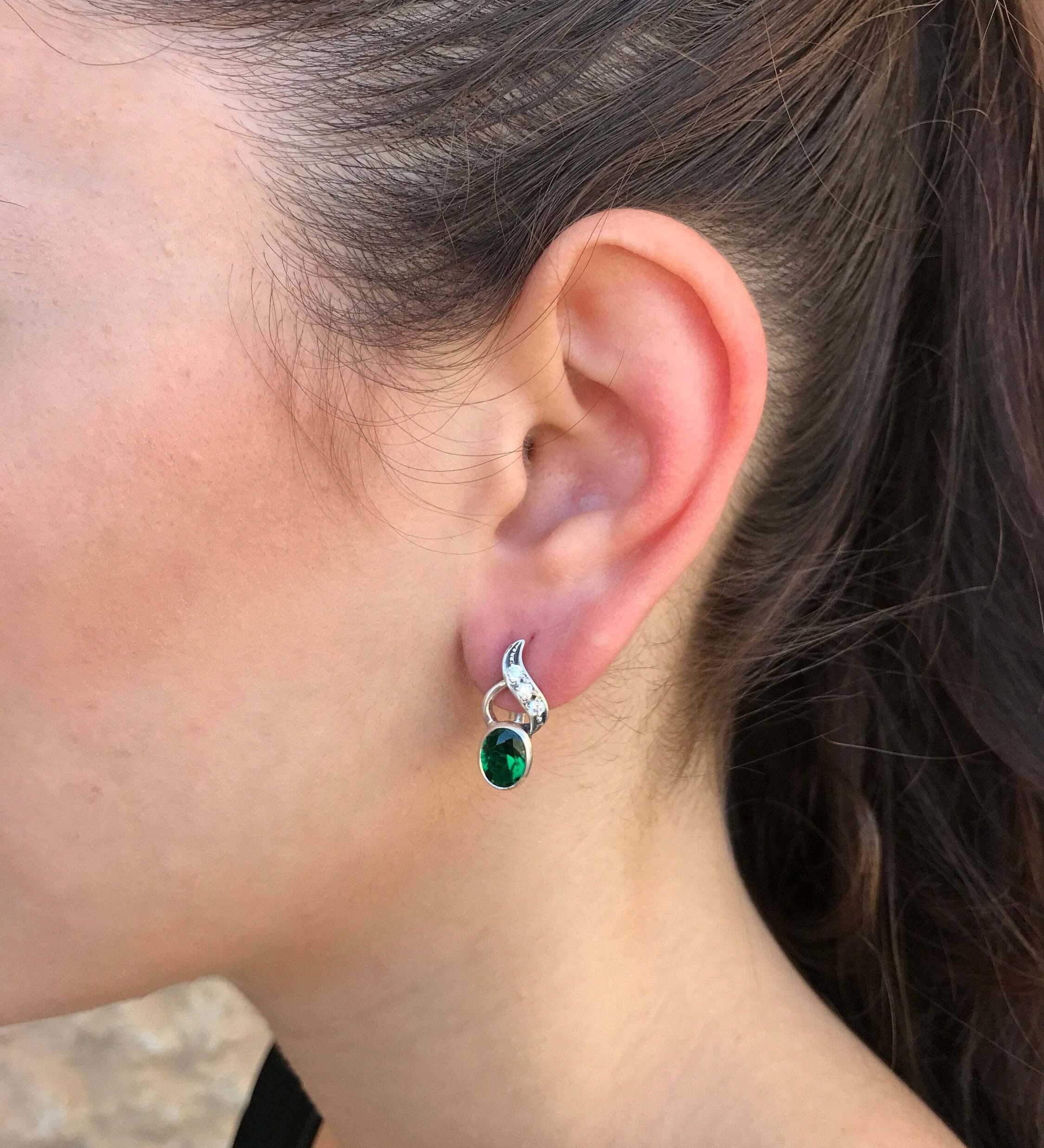 Moonstone Earrings, Natural Moonstone, Vintage Earrings, June Birthstone, Dainty Earrings, Flashy Earrings, Vintage Studs, Silver Earrings(1)