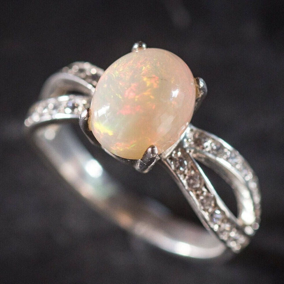 Engagement Opal Ring, Natural Opal, Ethiopian Opal, October Birthstone, Vintage Rings, Opal Ring, Solid Silver Ring, Rainbow Opal, Opal