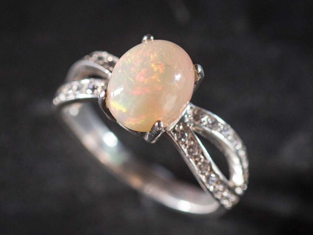 Engagement Opal Ring, Natural Opal, Ethiopian Opal, October Birthstone, Vintage Rings, Opal Ring, Solid Silver Ring, Rainbow Opal, Opal