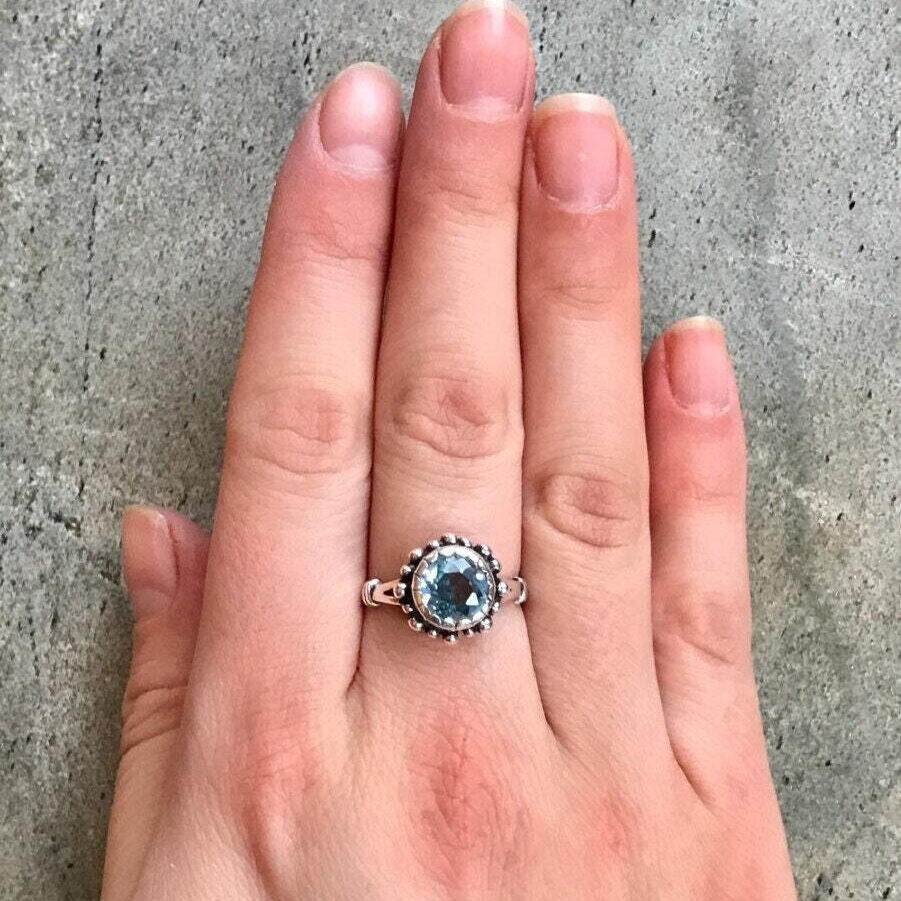 Blue Topaz Ring, Natural Topaz, December Birthstone, Vintage Rings, Vintage Topaz Ring, Blue Topaz SKY, Blue Diamond, Solid Silver Ring (498914030)(1)
