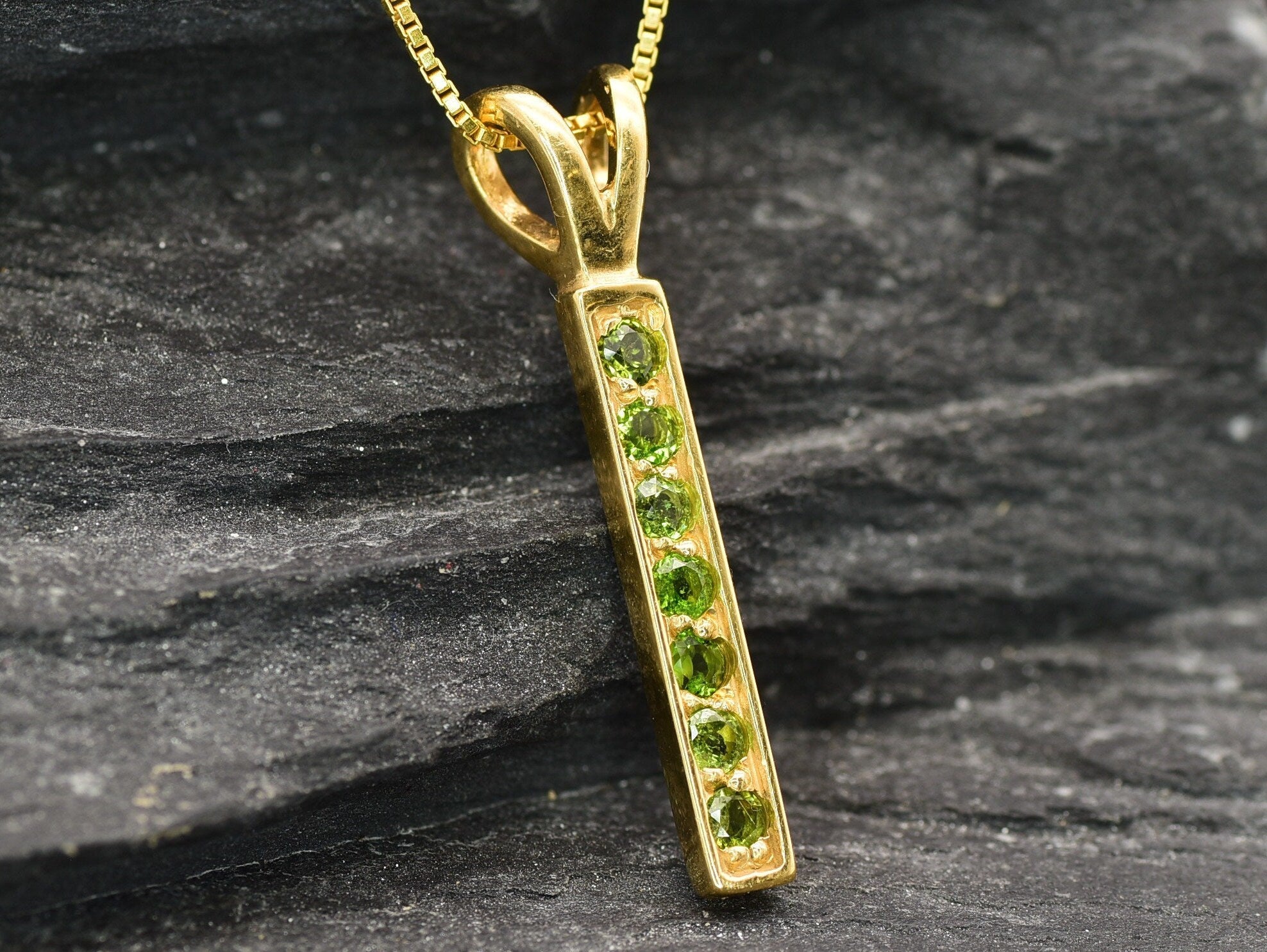 Gold Chrome Diopside Pendant, Natural Chrome Diopside, Gold Bar Pendant, Gold Vertical Pendant, Gold Dainty Pendant, Chrome Diopside Pendant