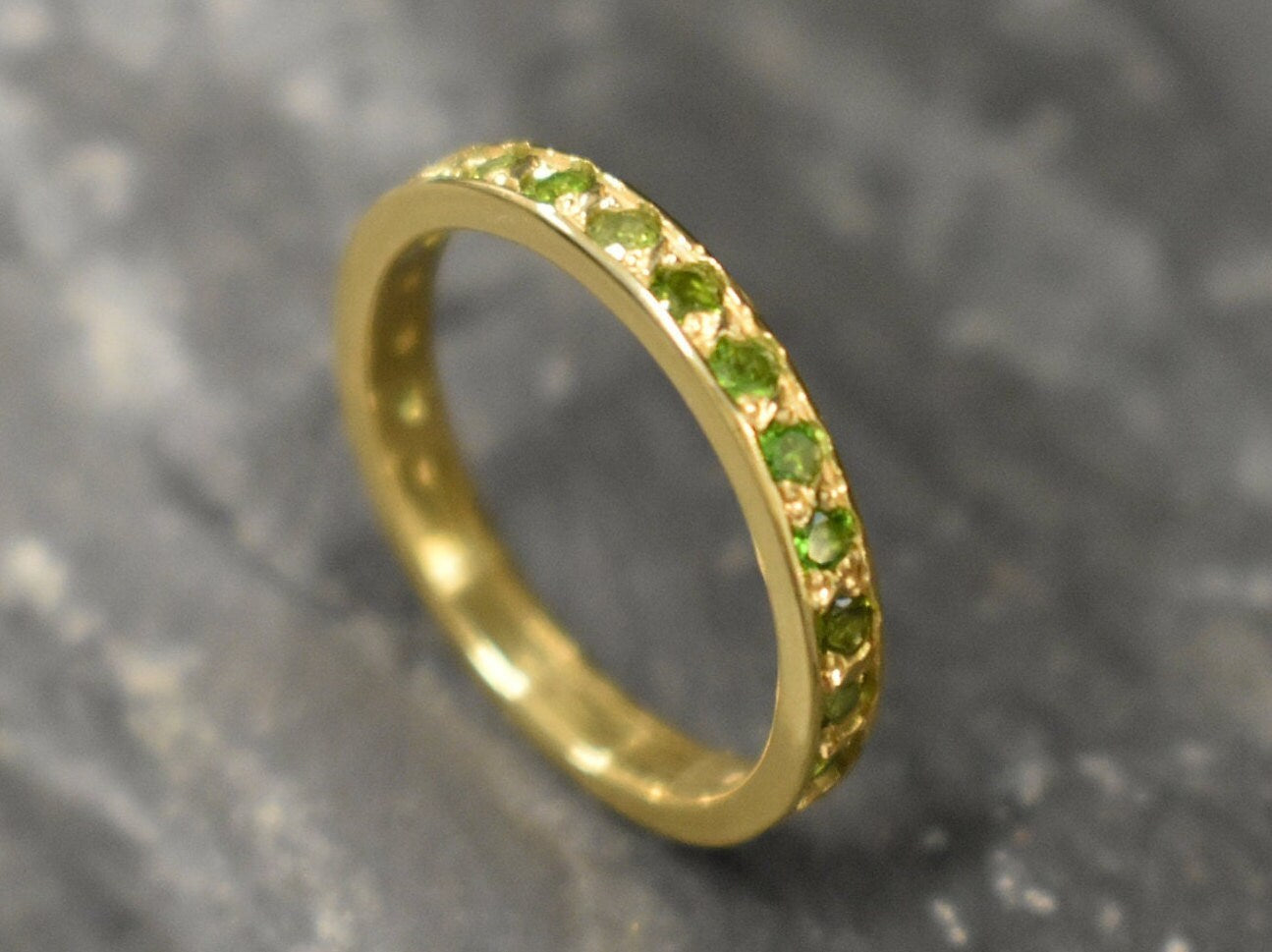 Green Eternity Ring, Natural Chrome Diopside Band, Vivid Green Band, Stackable Band, Full Eternity, Solid Silver Ring, Emerald Color Ring(1)