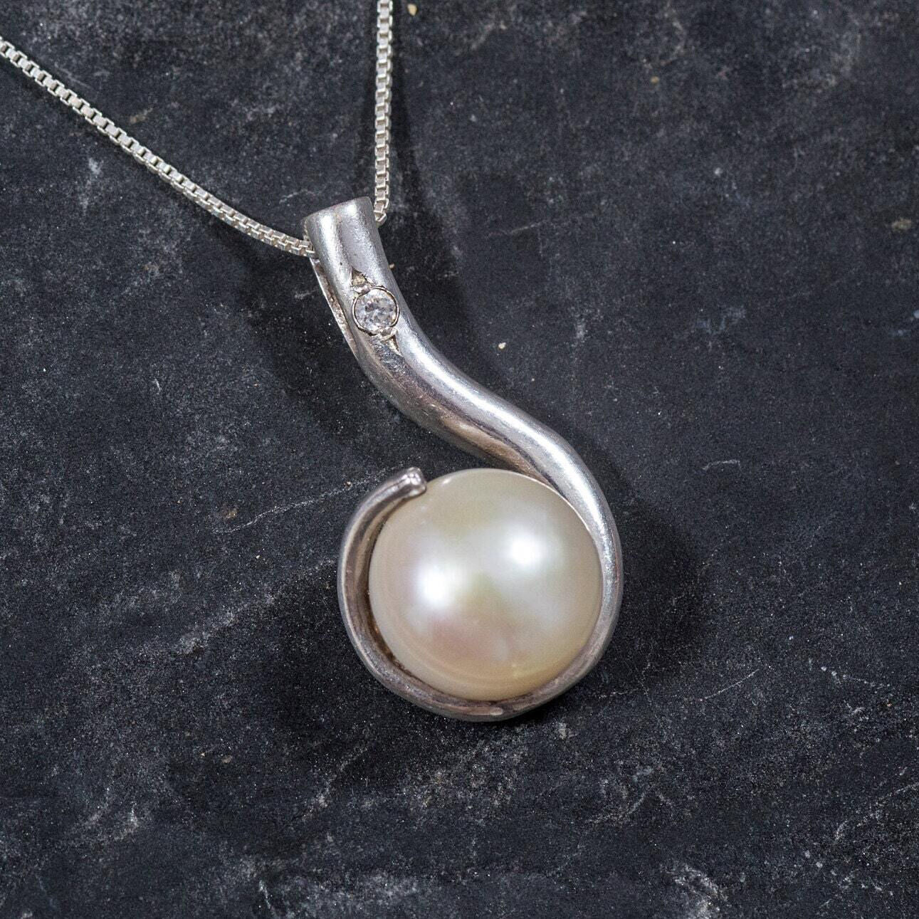 Pearl Pendant, Natural Pearl, White Pearl Pendant, Large Pearl Pendant, Vintage Pendant, June Birthstone, June Pendant, White Pearl (604890446)