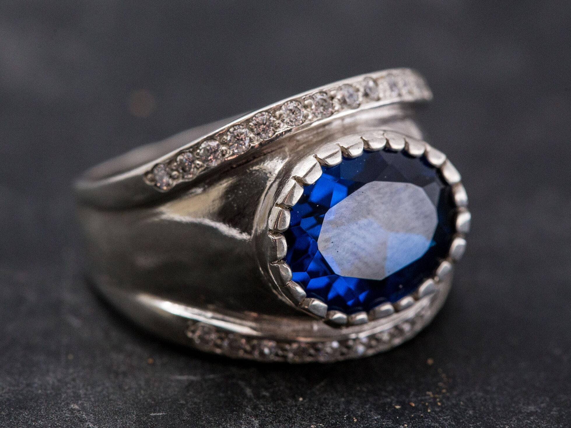 Created Emerald Ring made in 925 Sterling Silver with Oval Created Green Emerald in Prong setting, May Birthstone gift idea, symbolizes, ideal for everyday wear and perfect for birthday gifting and special occasions.