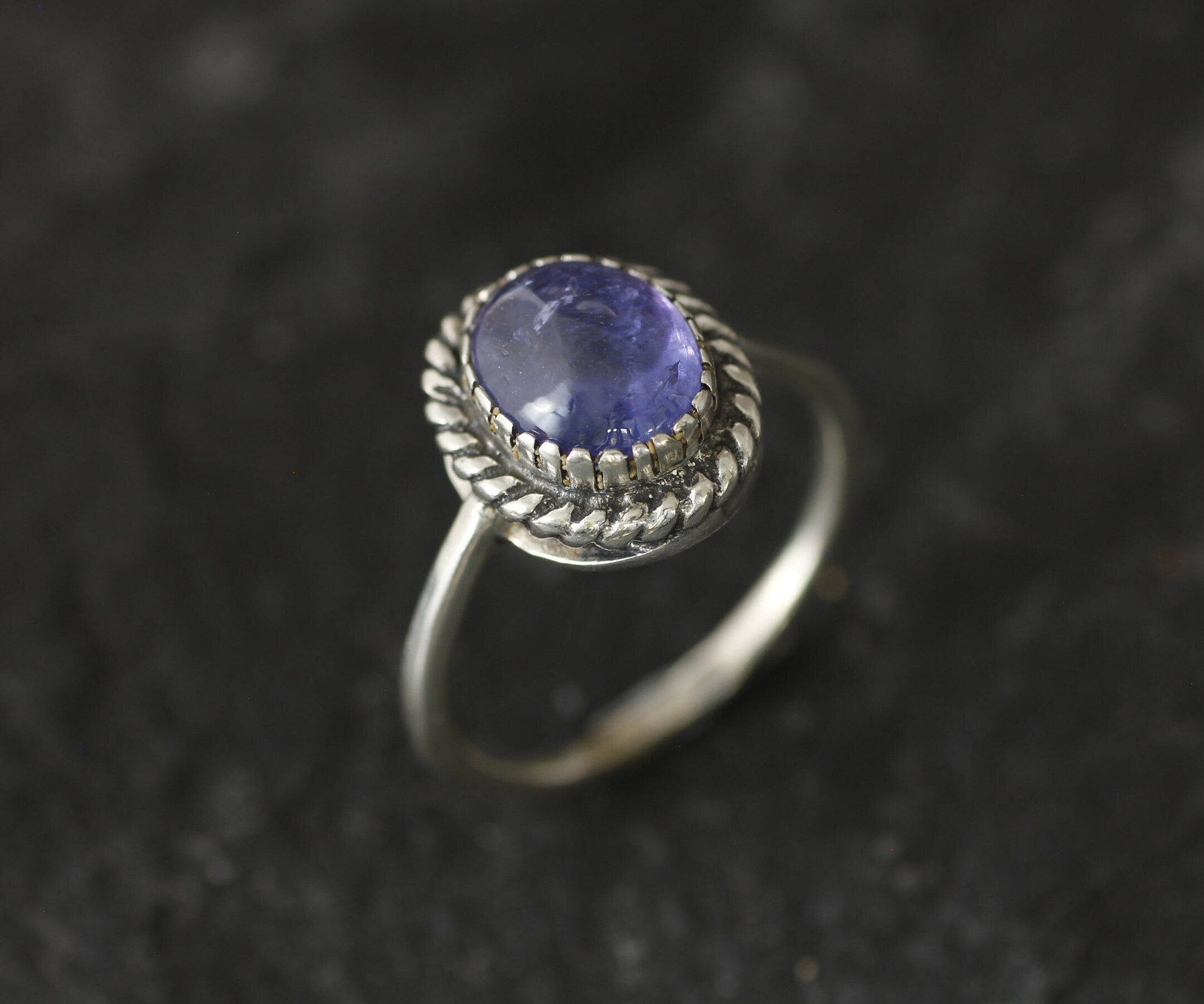 Tanzanite Ring, Natural Tanzanite, December Birthstone, Vintage Ring, Purple Vintage Ring, Unique Stone Ring, Tanzanite, Solid Silver Ring