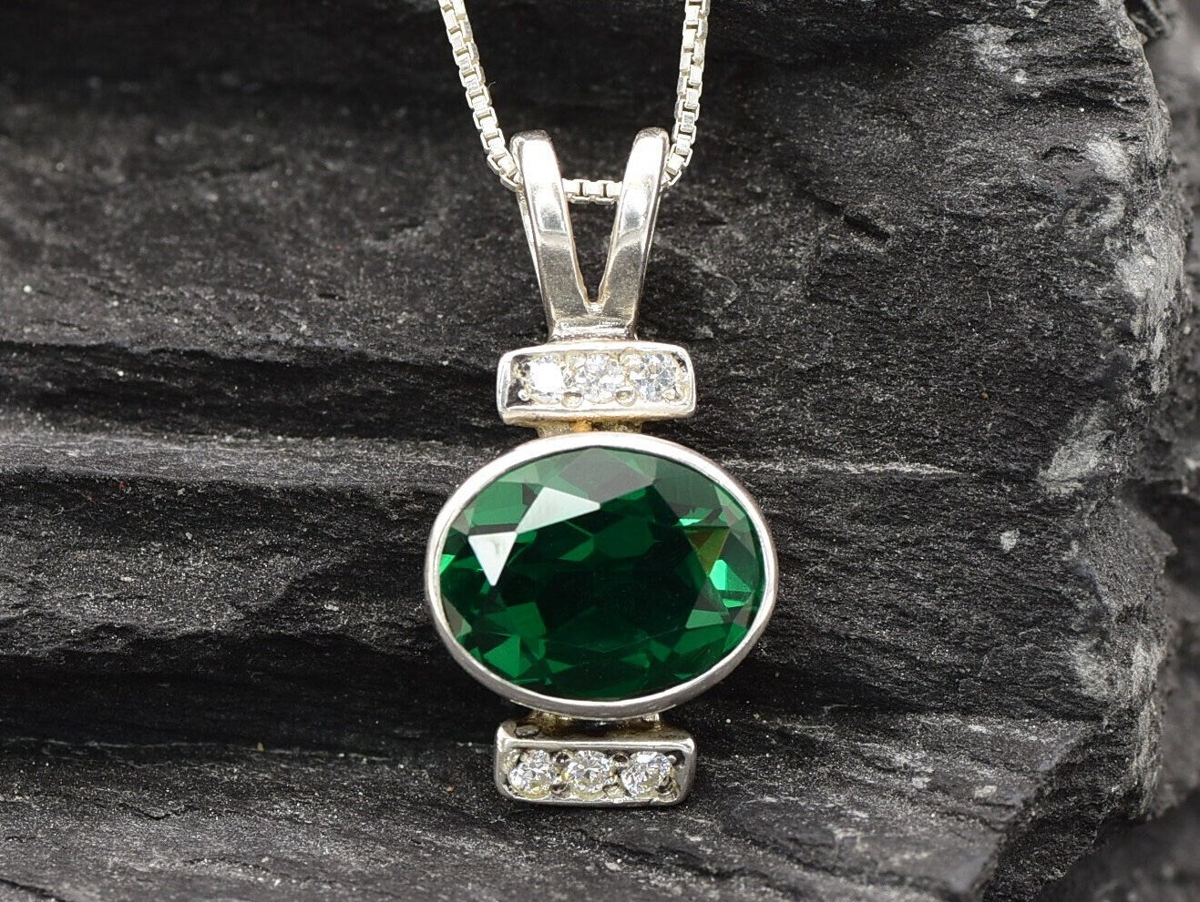 Emerald Pendant in 925 Sterling Silver, featuring a stunning Oval Created Green Emerald, perfect for birthdays and special occasions.