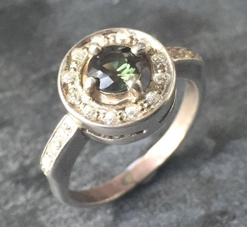 Diamond Ring, Green Diamond Ring, Created Diamond, Cluster Ring, Round Vintage Ring, Green Ring, Green Cluster Ring, Solid Silver Ring,
