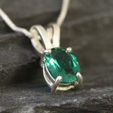 Dainty Emerald Pendant - Classic Green Necklace - Vintage Oval Necklace