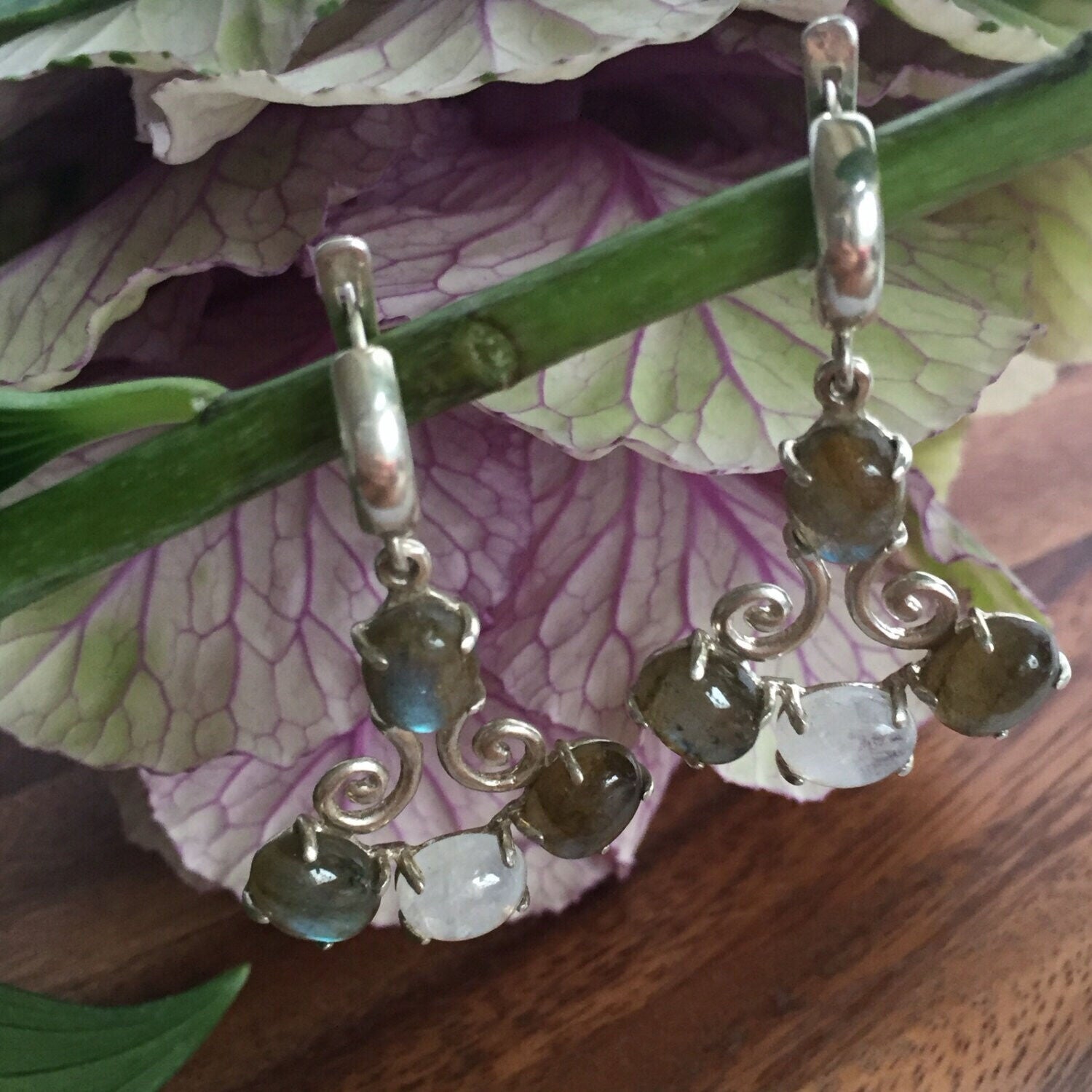Labradorite Earrings, Rainbow Moonstone, Vintage Earrings, Natural Stone, Rainbow Moonstone Earrings, Birthstone Earrings, Silver Earrings