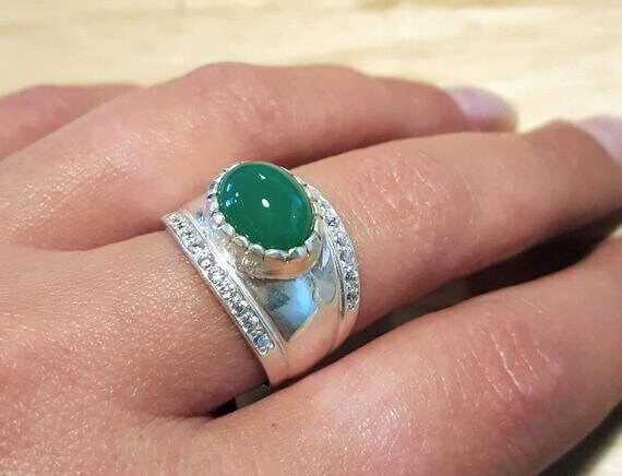 Elegant 925 Sterling Silver ring featuring an Oval Natural Ruby, perfect for birthdays and special occasions.