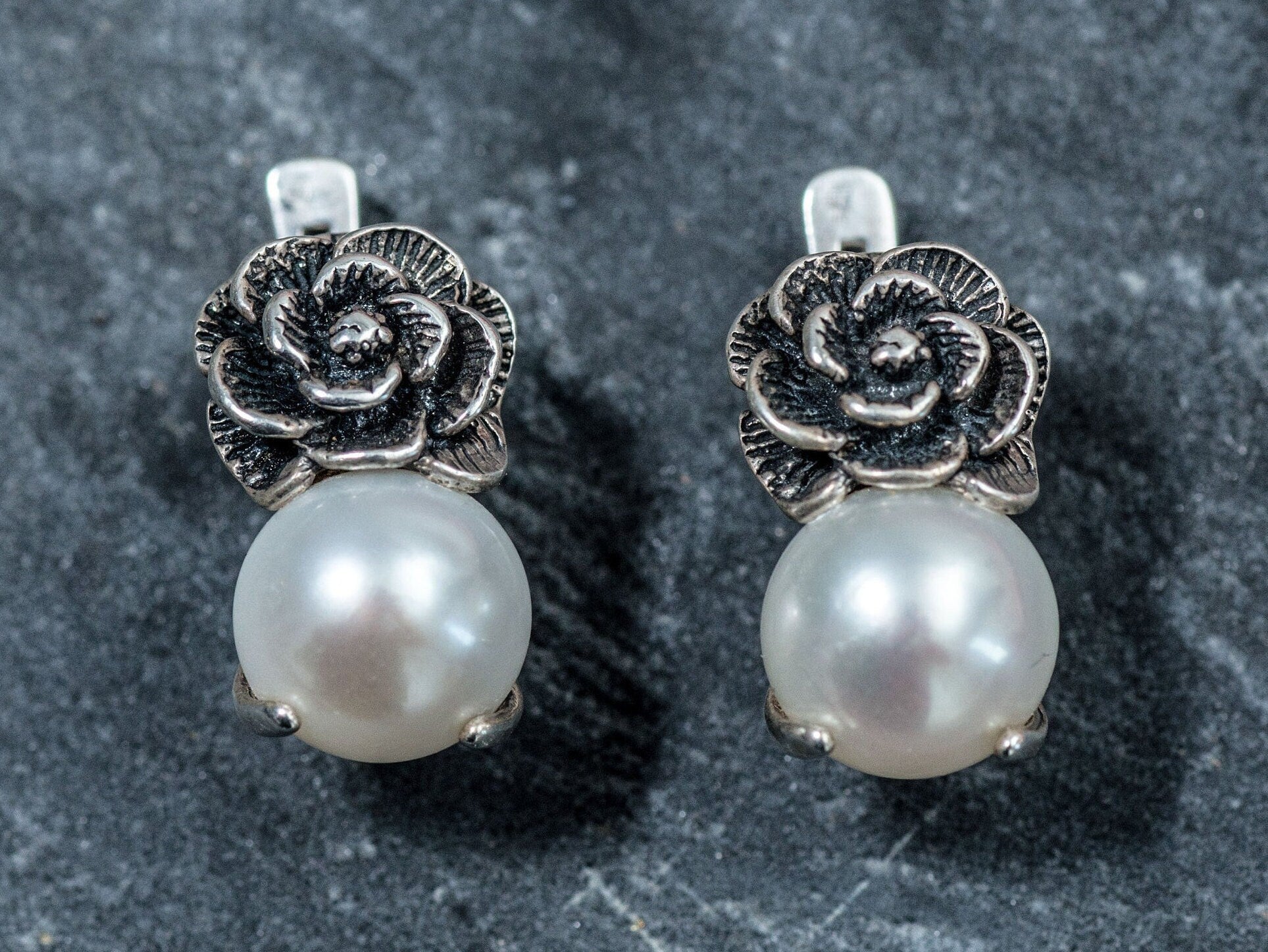 Pearl Earrings, Flower Earrings, Natural Pearls, White Pearl Earrings, June Birthstone, Vintage Earrings, Bridal Pearl Earrings, Pearl