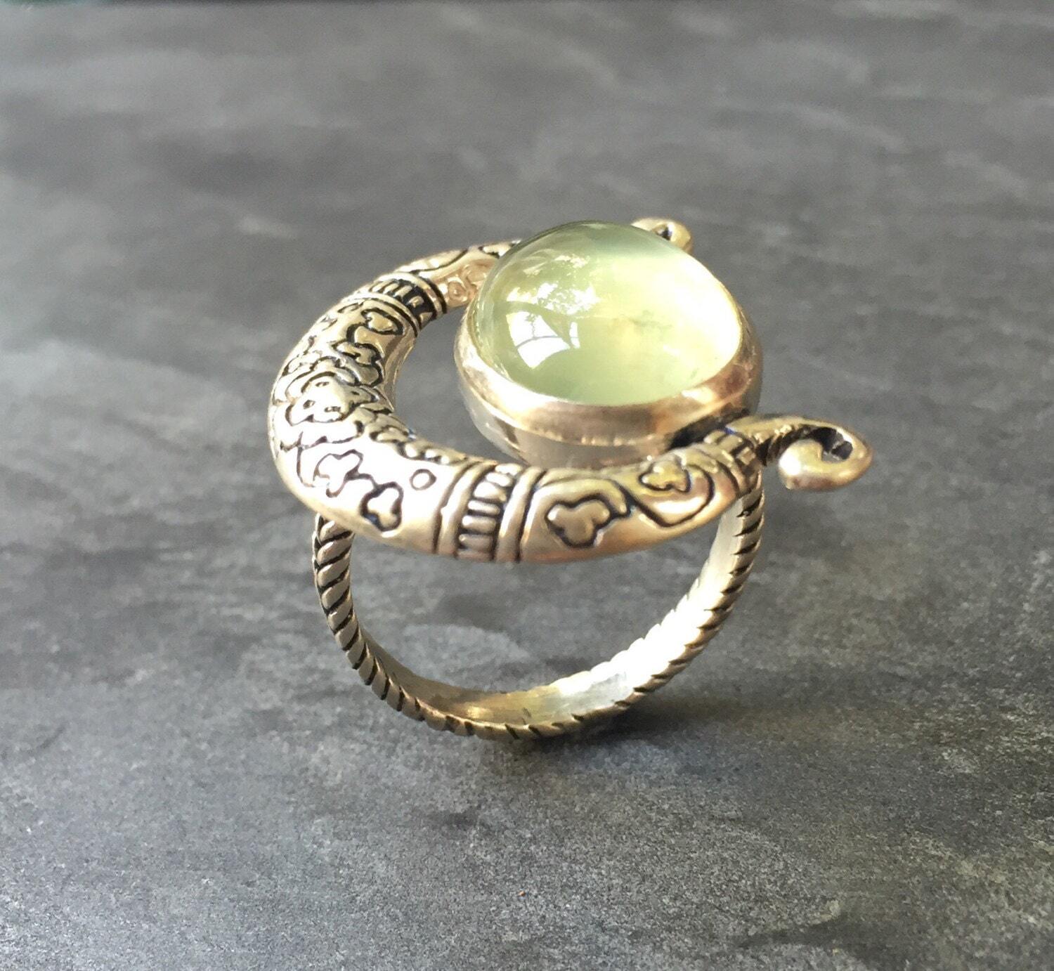 Prehnite ring, Prehnite, Natural Prehnite, Large Prehnite, Artistic Ring, Statement Ring, Unique Ring, Chakra Ring, Solid Silver Ring