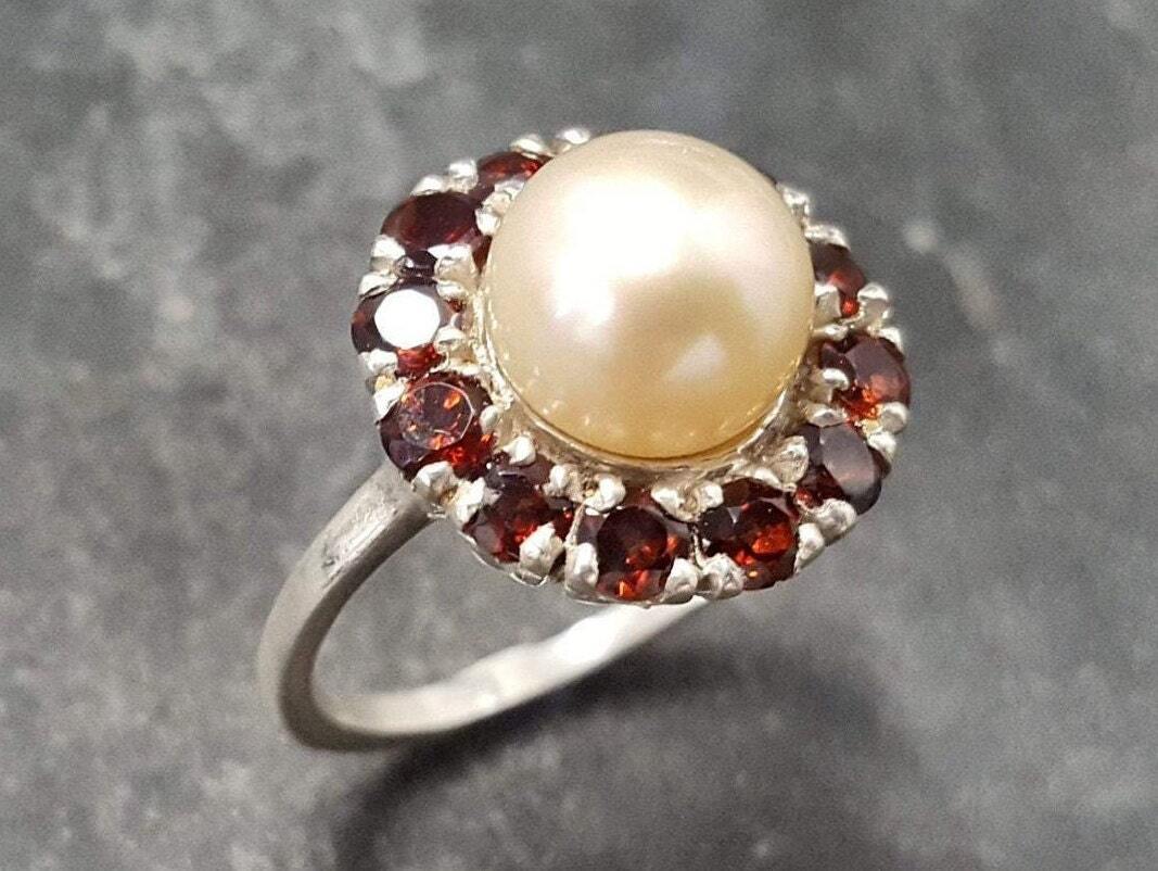 Cream Pearl Ring, Natural Pearl, Vintage Ring, June Birthstone, January Birthstone, Birthstone Ring, Solid Silver Ring, Victorian Ring