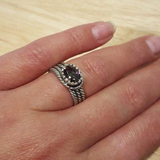 Natural Emerald Ring in 925 Sterling Silver, featuring an oval green emerald, perfect for May birthdays and special occasions.