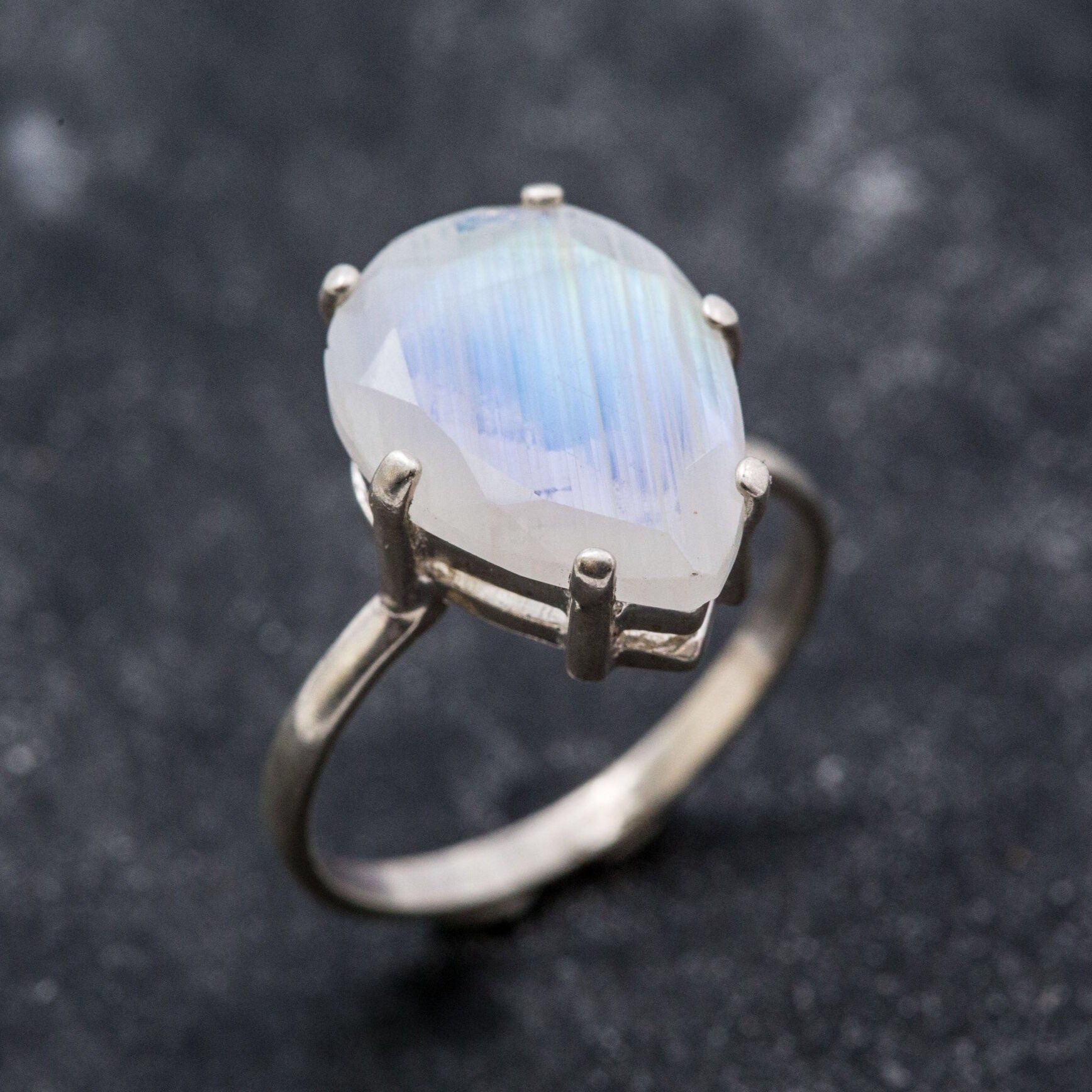 Teardrop Moonstone, Moonstone Ring, Rainbow Moonstone, June Birthstone Ring, Natural Moonstone, Vintage Rings, Sterling Silver Ring, Flash