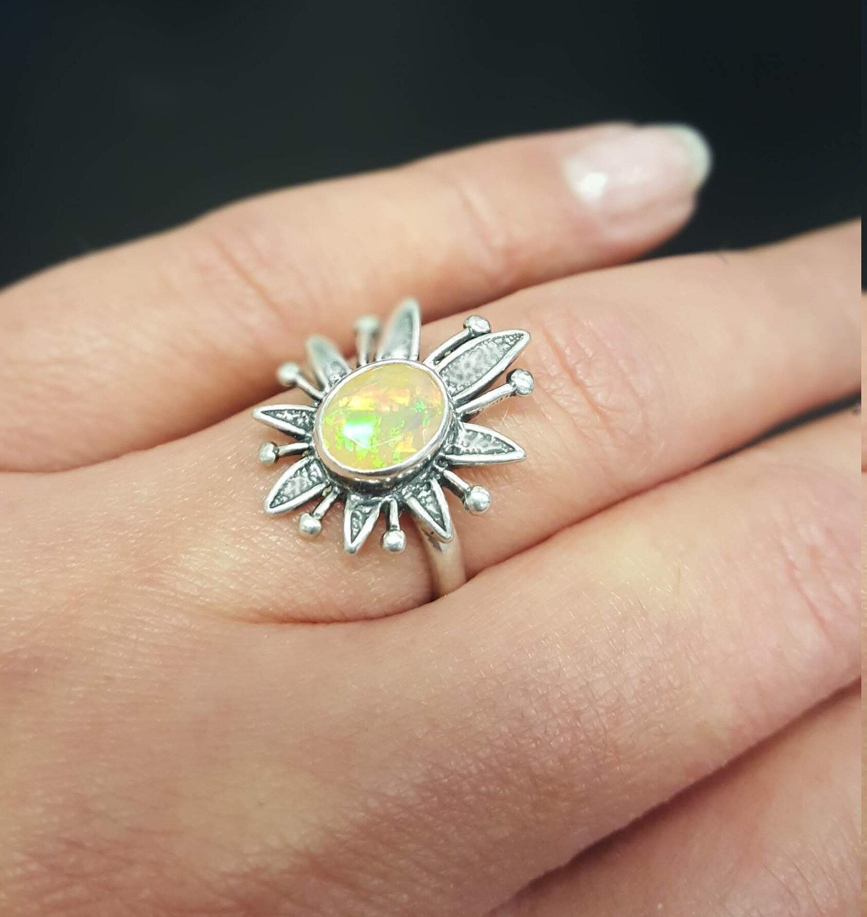 Opal Ring, Natural Opal, Ethiopian Opal Ring, October Birthstone, Flower Ring, Fire Opal, Ethiopian Ring, October Ring, Silver Ring, Opal
