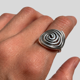 Swirl Silver Ring - Round Artistic Ring - Spiral Statement Band