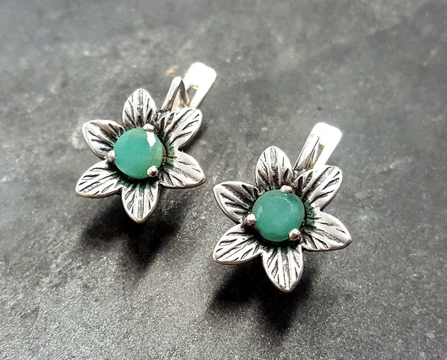 Natural Emerald Earrings made in 925 Sterling Silver with Round Natural Green Emerald in Prong setting, May Birthstone gift idea, symbolizes growth, harmony, and deep emotional healing, ideal for everyday wear and perfect for birthday gifting and special occasions.