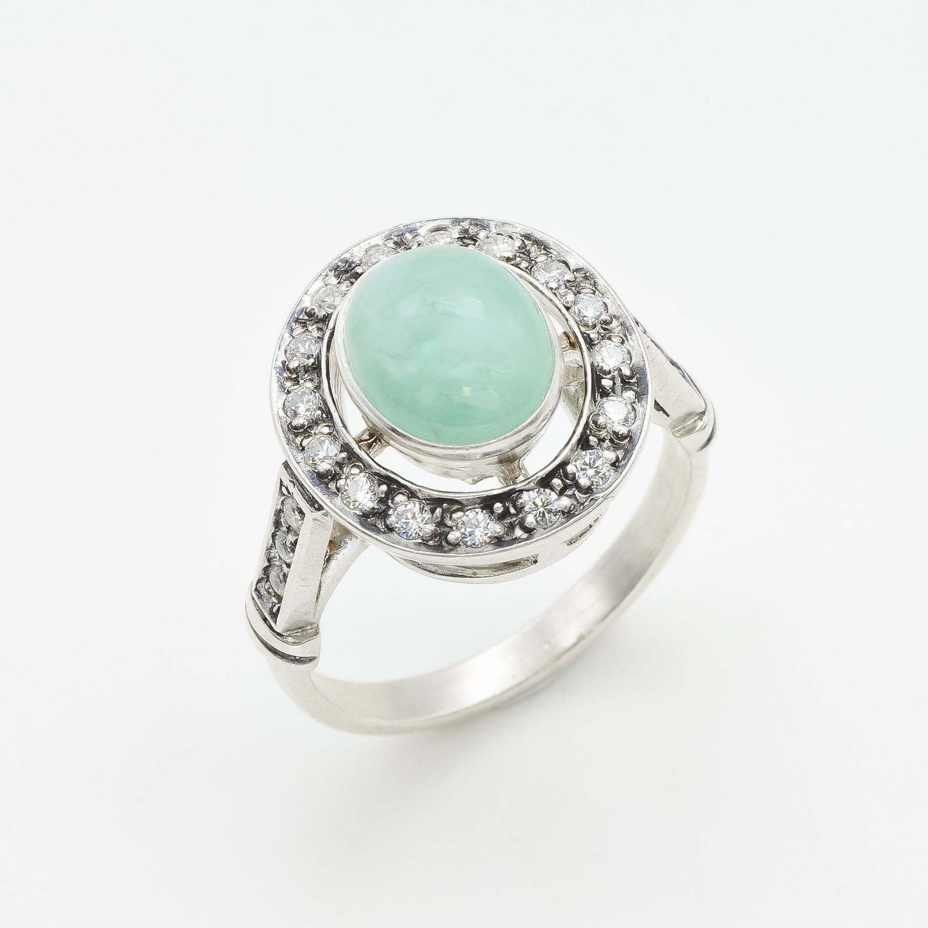 Natural Emerald Ring made in 925 Sterling Silver with Oval Natural Green Emerald in Bezel setting, May Birthstone gift idea, symbolizes growth, harmony, and deep emotional healing, ideal for everyday wear and perfect for birthday gifting and special occasions.