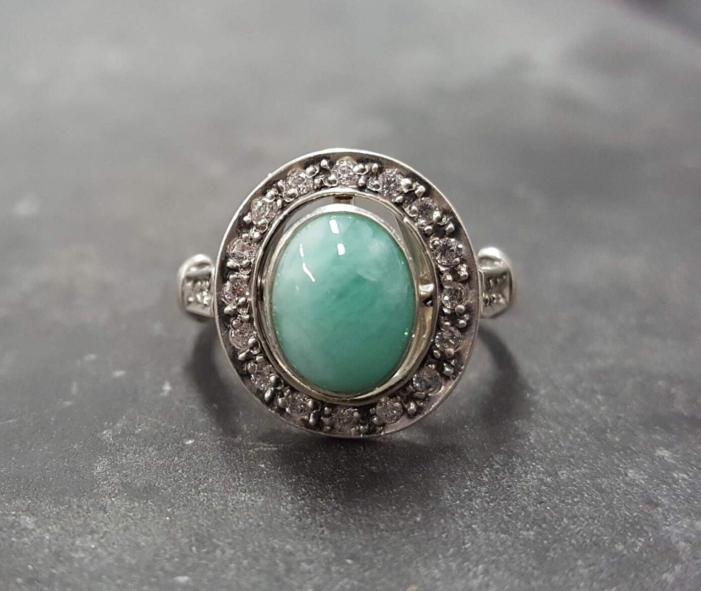 Victorian Style Ring, Natural Emerald Ring, Emerald Ring, May Birthstone, Oval Silver Ring, Green Vintage Ring, May Ring, Solid Silver Ring