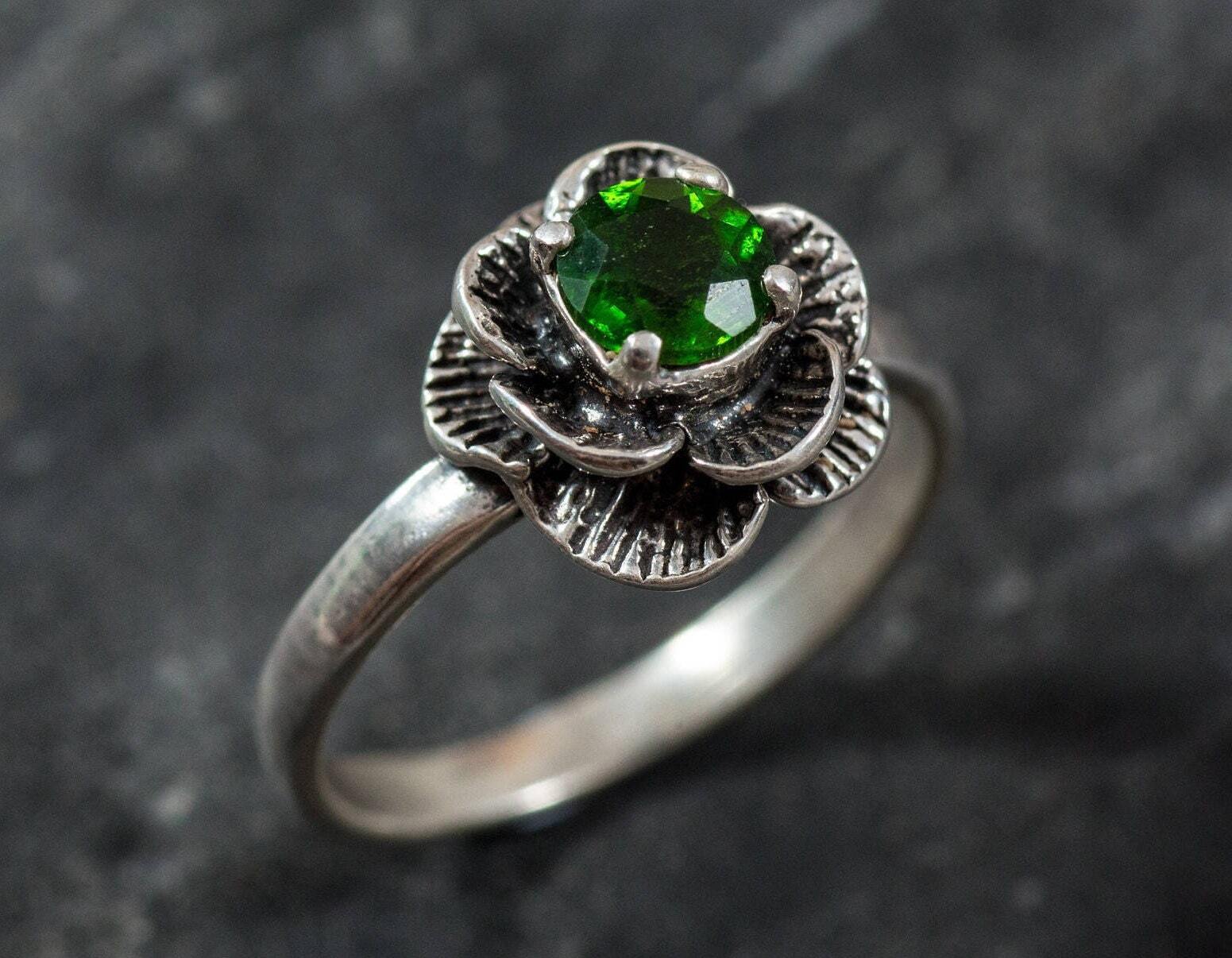 Green Flower Ring - Chrome Diopside Ring - Vintage Rose Ring