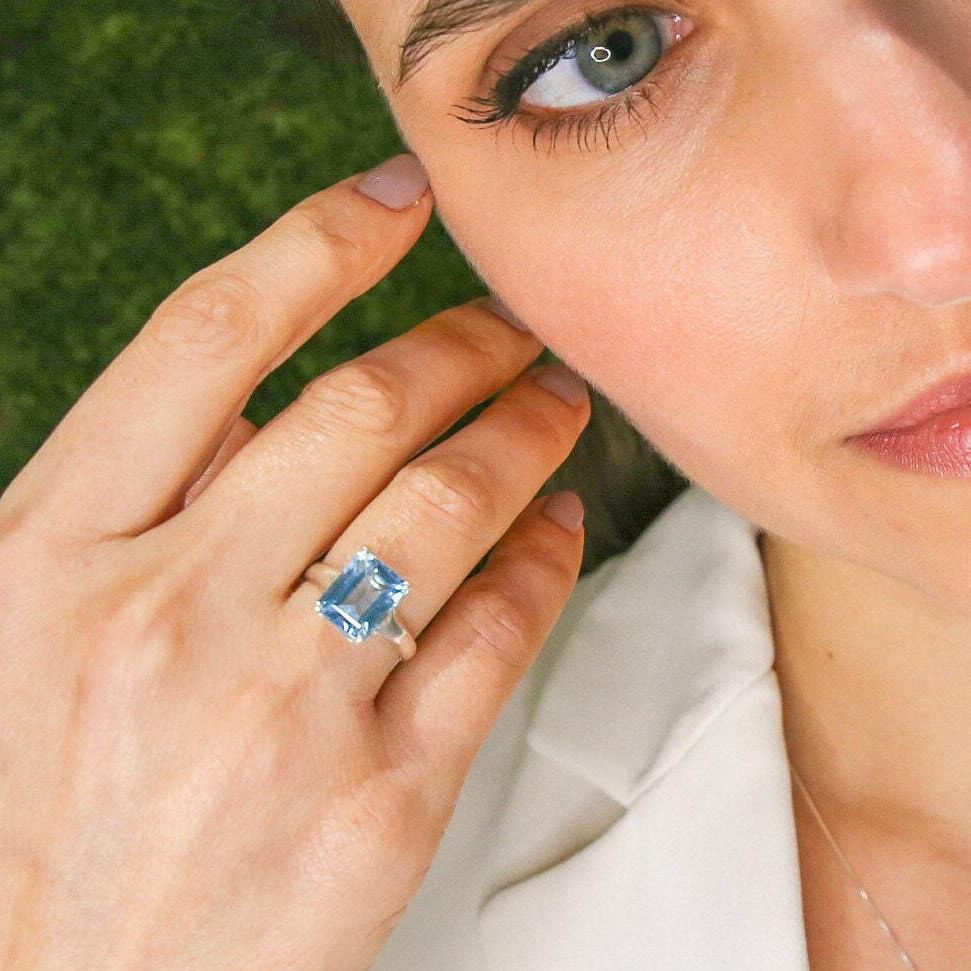 Square Ring, Blue Topaz Ring, Natural Blue Topaz, Vintage Rings, December Birthstone, Blue Ring, December Ring, Solid Silver Ring, Topaz