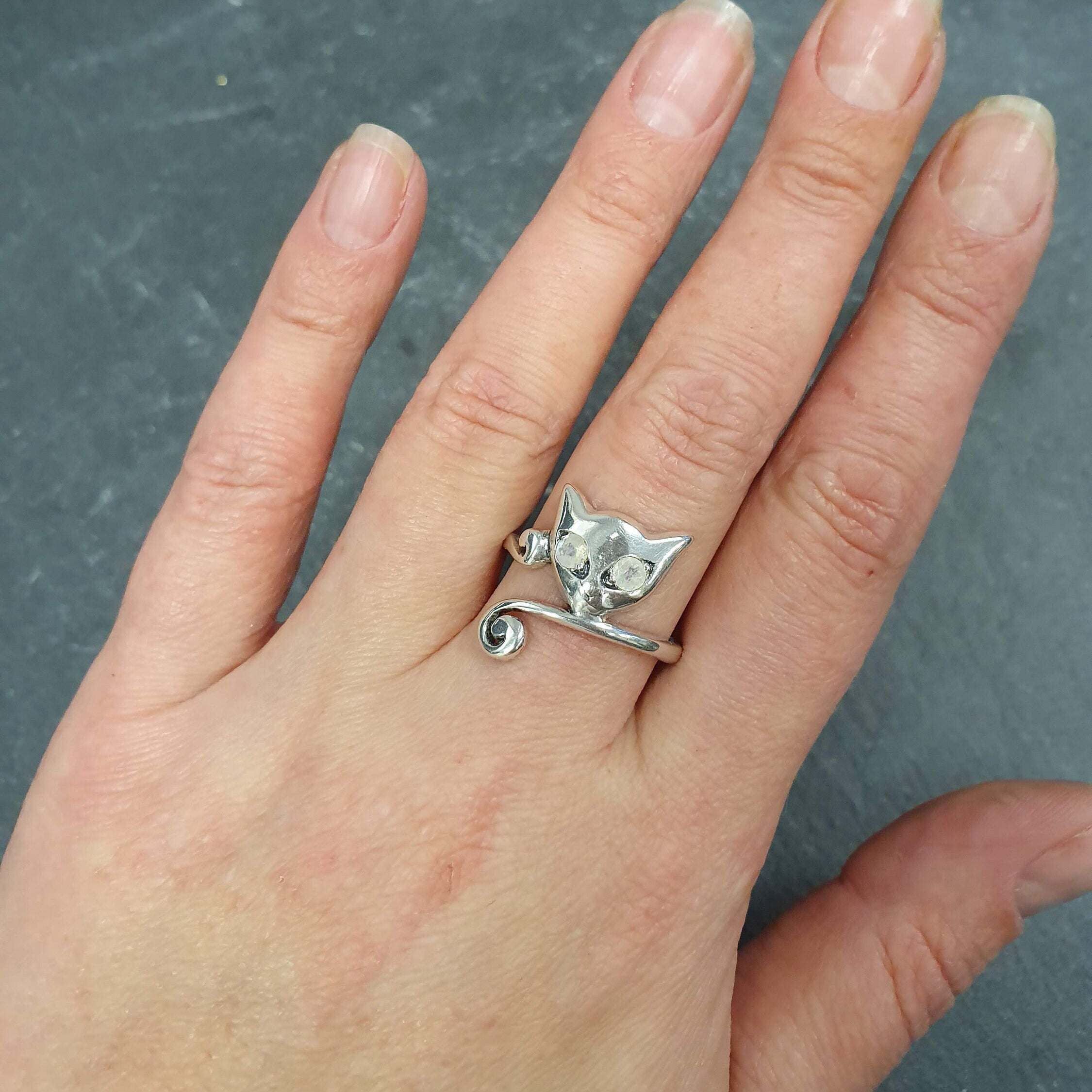 Silver Cat Ring, Natural Moonstone, Kitten Tail Ring, June Birthstone, Cute Cat Ring, Elegant Ring, Moonstone Cat Ring, Solid Silver Ring