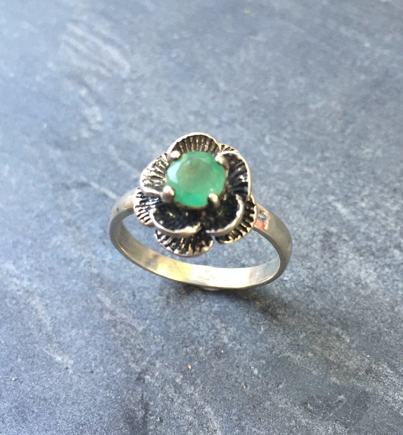Emerald Corundum Trillion Gemstone Silver Bezel Ring - Rings - Dark Green  Stone — Discovered