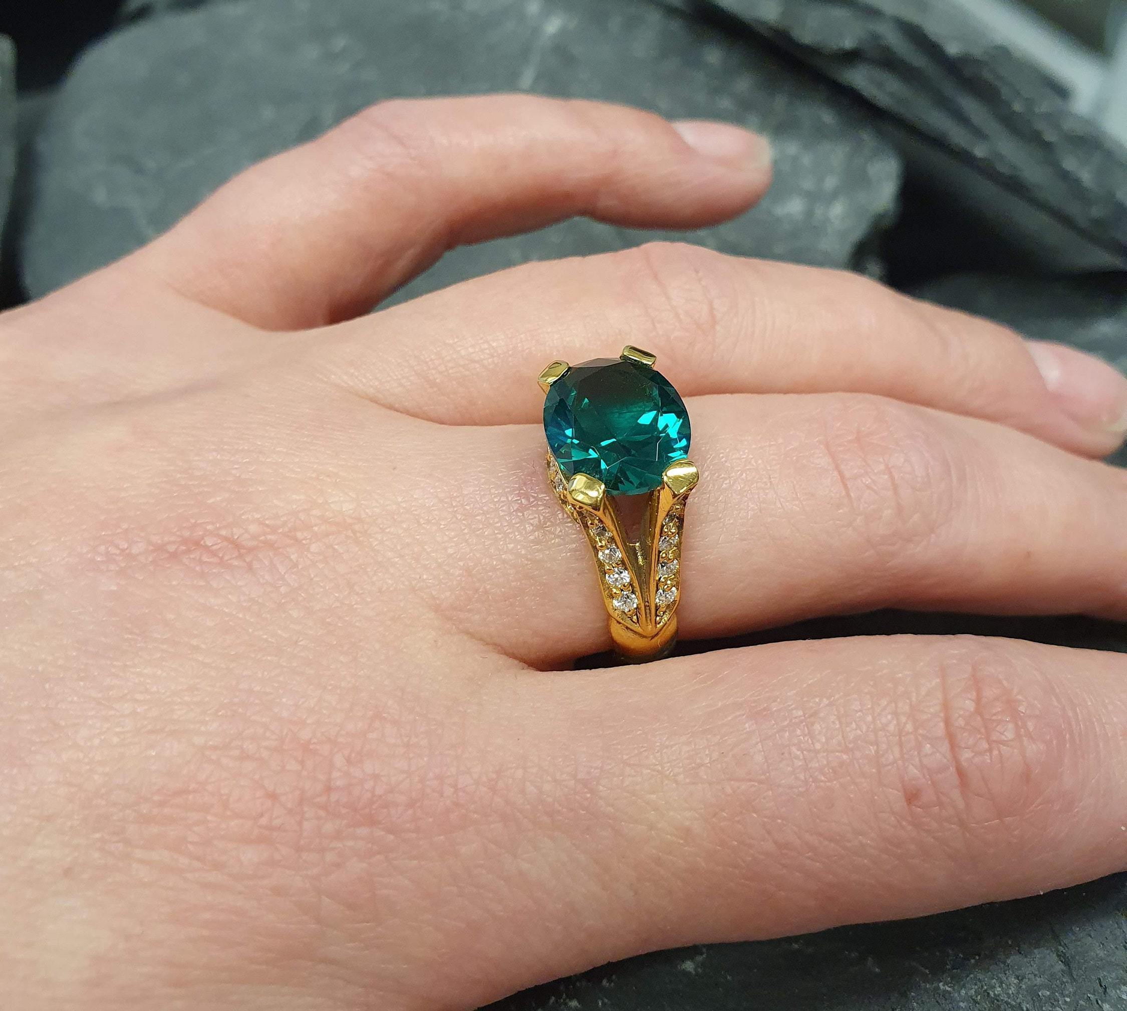 Elegant Oval Created Green Emerald Ring in 18k Gold Vermeil, perfect for everyday wear and May birthday gifts. 