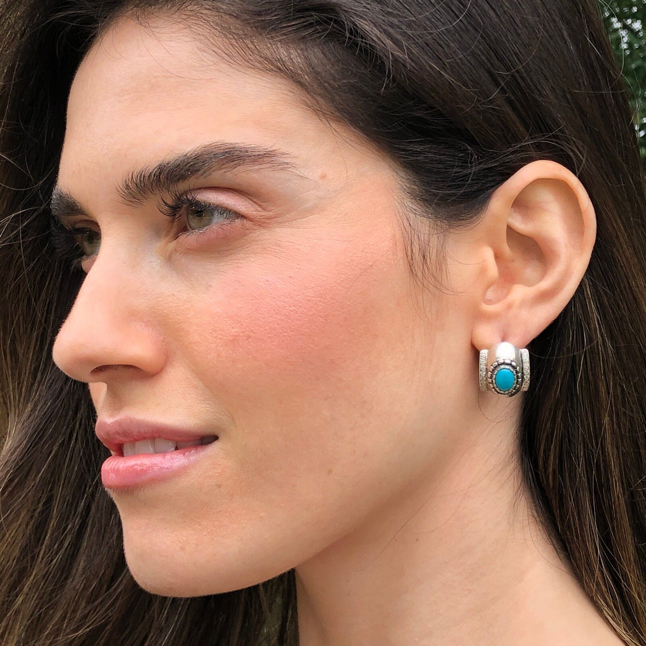 Elegant 925 Sterling Silver earrings featuring oval Natural Blue Sapphire, perfect for birthdays and special occasions.