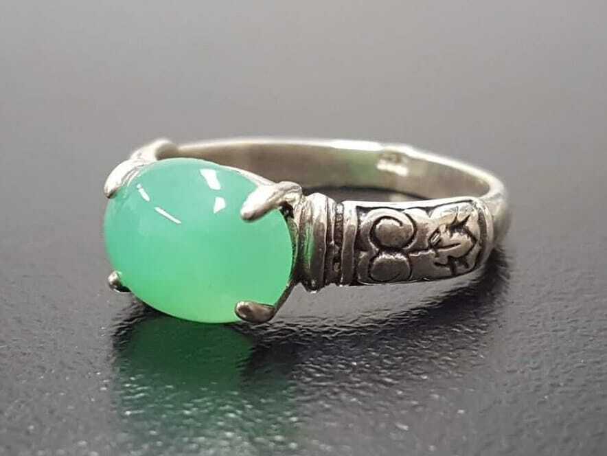 Chrysoprase Ring, Natural Chrysoprase, May Birthstone, Green Vintage Ring, Bohemian Ring, Artistic Ring, May Ring, Silver Ring, Chrysoprase