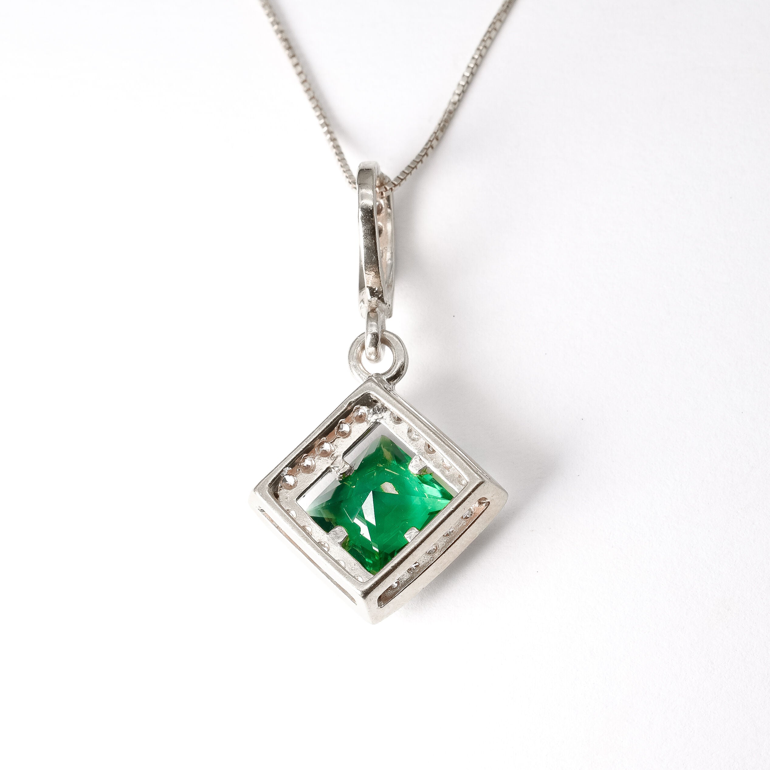 Emerald Pendant, Created Emerald, Green Emerald Pendant, Emerald Green Pendant, Vintage Pendant, Silver Pendant, Solid Silver, Pure Silver