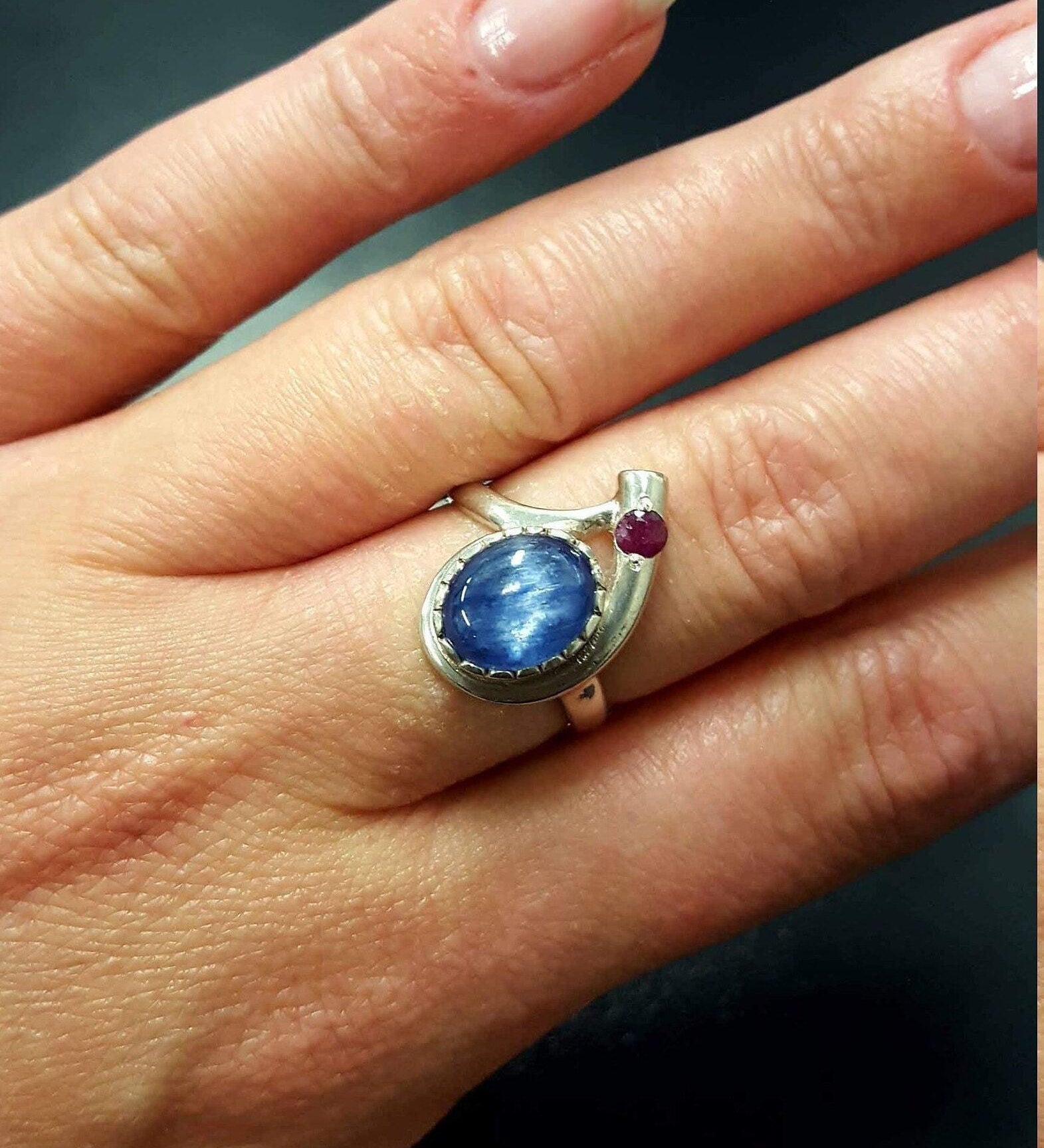 Kyanite Ring, Natural Ruby, Blue Vintage Ring, Multistone Ring, Teardrop Ring, Unique Ring, Blue Stone Ring, Silver Ring, African Kyanite