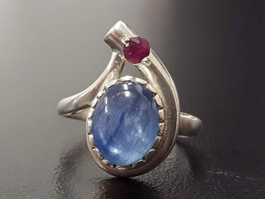 Kyanite Ring, Natural Ruby, Blue Vintage Ring, Multistone Ring, Teardrop Ring, Unique Ring, Blue Stone Ring, Silver Ring, African Kyanite