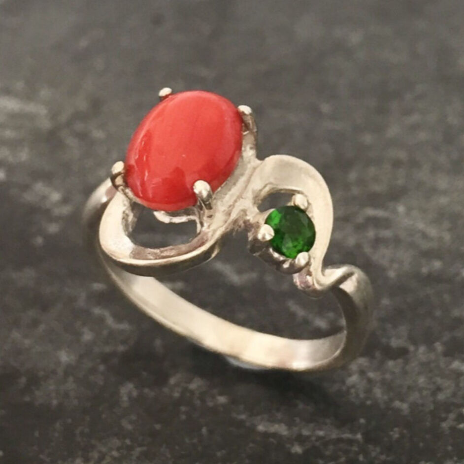 Red Coral Ring, Natural Coral, Emerald Ring, March Birthstone, May Birthstone, Genuine Coral, Vintage Coral Ring, Solid Silver Ring, Coral