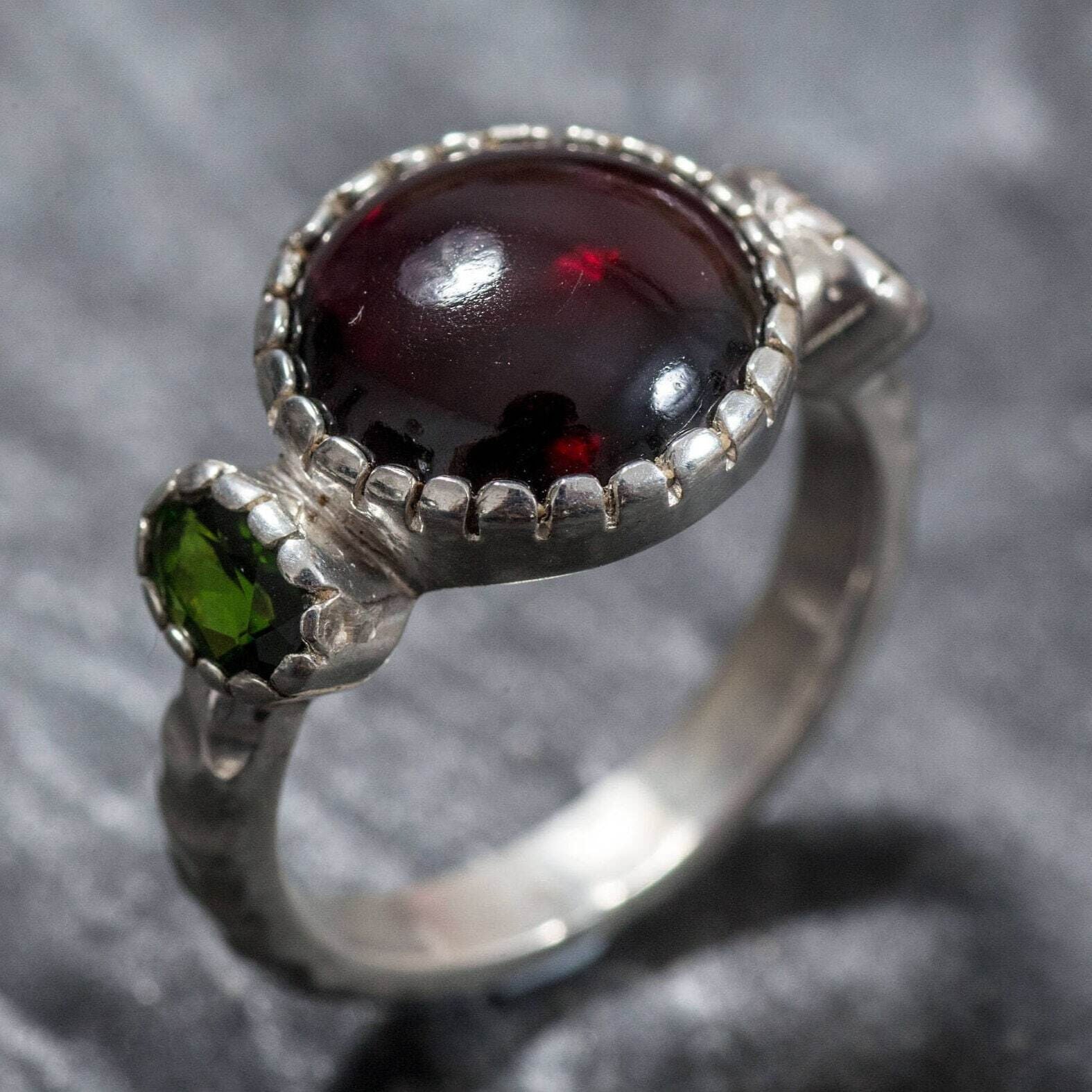 Garnet Ring, Chrome Diopside Ring, January Birthstone, Natural Garnet, Natural Chrome Diopside, Vintage Ring, Antique Ring, Silver Ring
