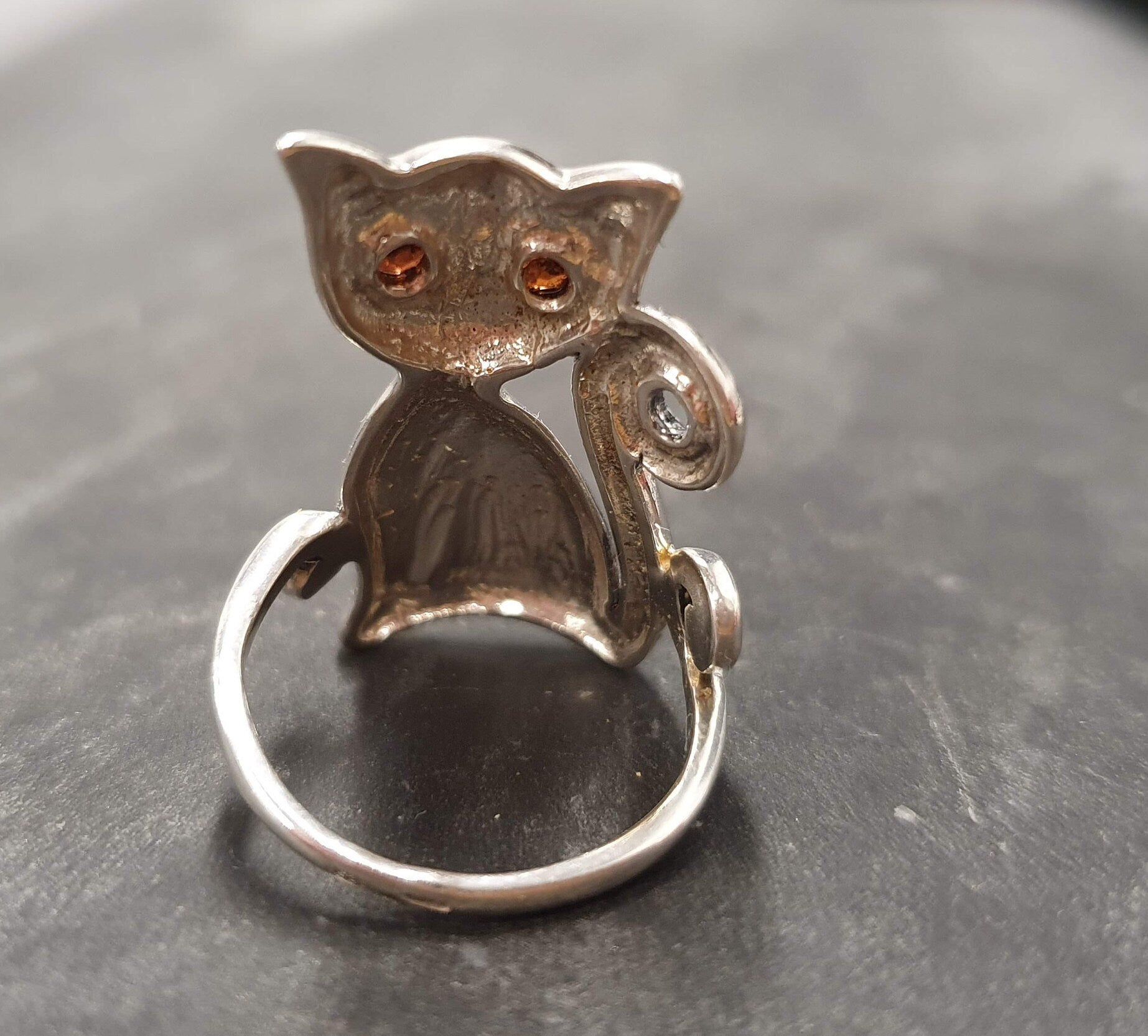 Silver Cat Ring, Natural Garnet, Animal Ring, Vintage Ring, Statement Ring, Long Ring, Kitten Ring, Elegant Cat Ring, Solid Silver Ring