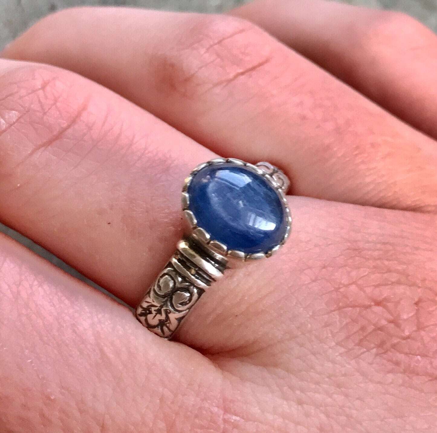 Kyanite Ring, Natural Kyanite, Boho Ring, Vintage Ring, Tribal Ring, Blue Artistic Ring, Birthstone Ring, Solid Silver Ring, Kyanite