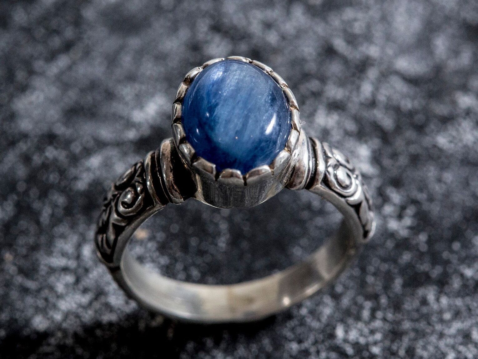 Kyanite Ring, Natural Kyanite, Boho Ring, Vintage Ring, Tribal Ring, Blue Artistic Ring, Birthstone Ring, Solid Silver Ring, Kyanite