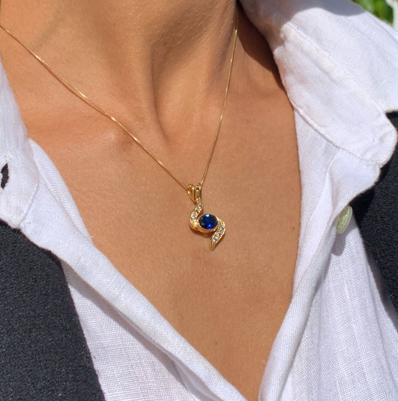 Elegant 18k Gold Vermeil Sapphire Pendant with Baguette Blue Sapphire, ideal September birthday gift and symbol of sincerity.