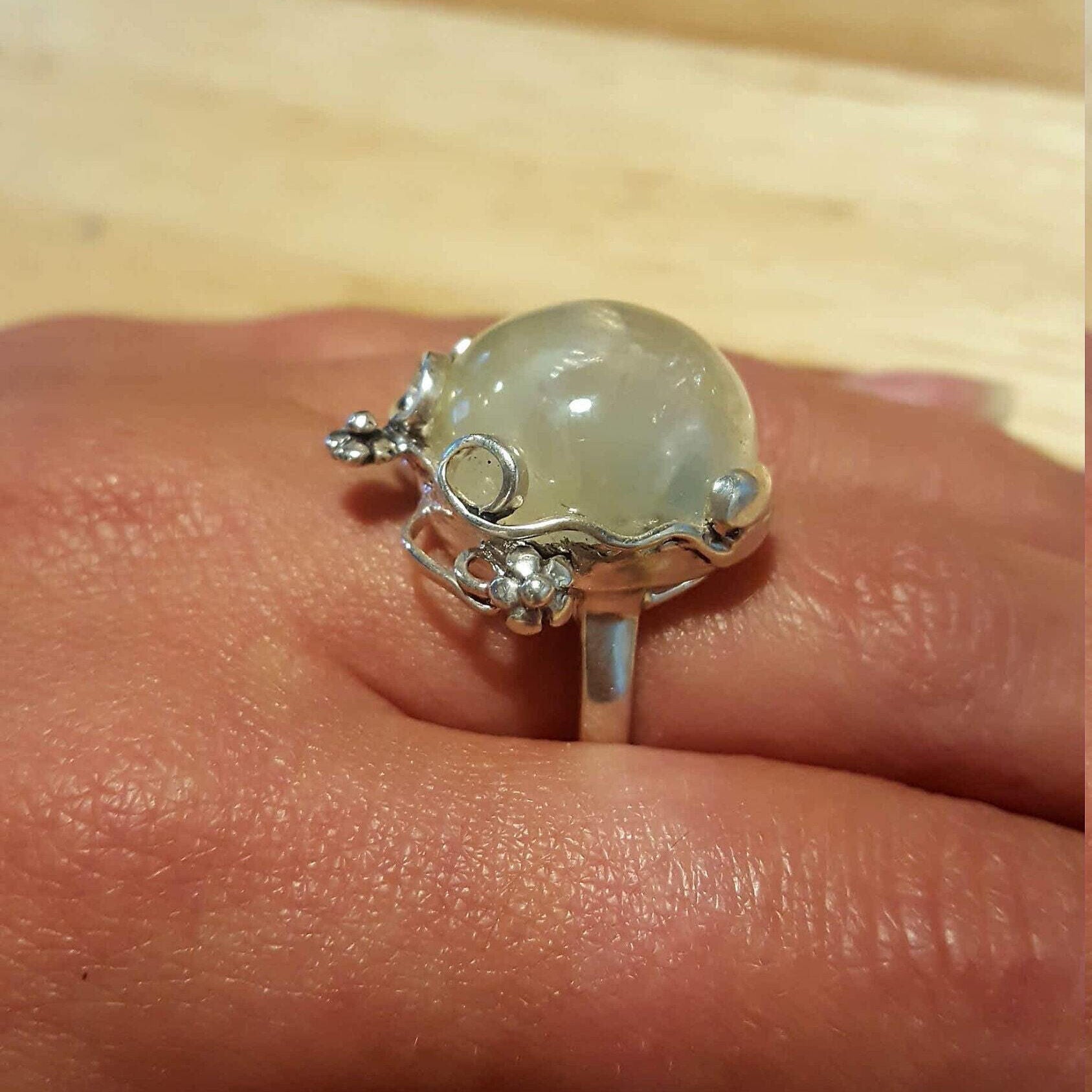 Flower Prehnite Ring, Prehnite Ring, Natural Prehnite, Flower Ring Design, May Birthstone, Vintage Rings, Solid Silver Ring, Prehnite