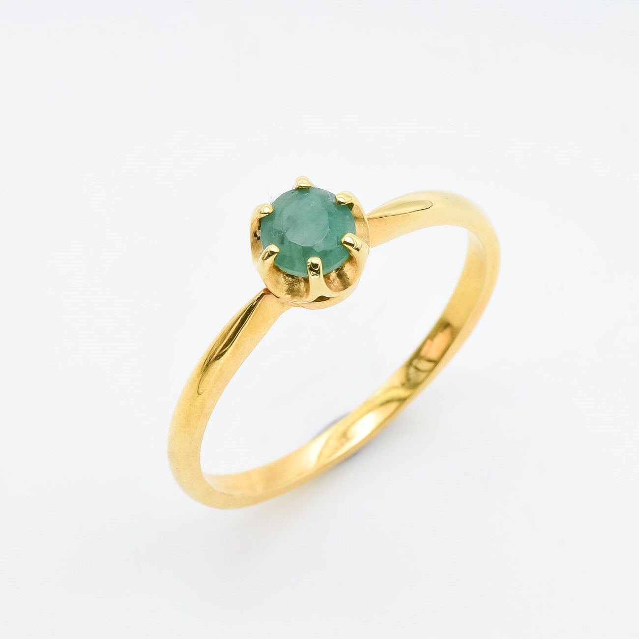 Natural Emerald Ring made in 18k Gold Vermeil with Round Natural Green Emerald in Solitaire setting, May Birthstone gift idea, symbolizes growth, harmony, and deep emotional healing, ideal for everyday wear and perfect for birthday gifting and special occasions.