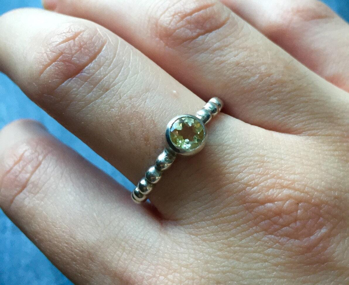 Citrine Ring, November Birthstone, Natural Citrine Ring, Yellow Diamond, Citrine Promise Ring, Vintage Rings, Ribbed Band, Solid Silver Ring